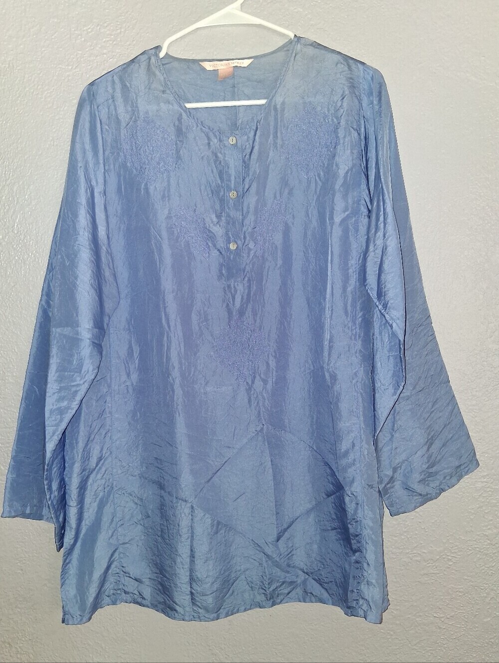 Victorias Secret Vintage 100% Silk Sleep Shirt Embroidered Purple S